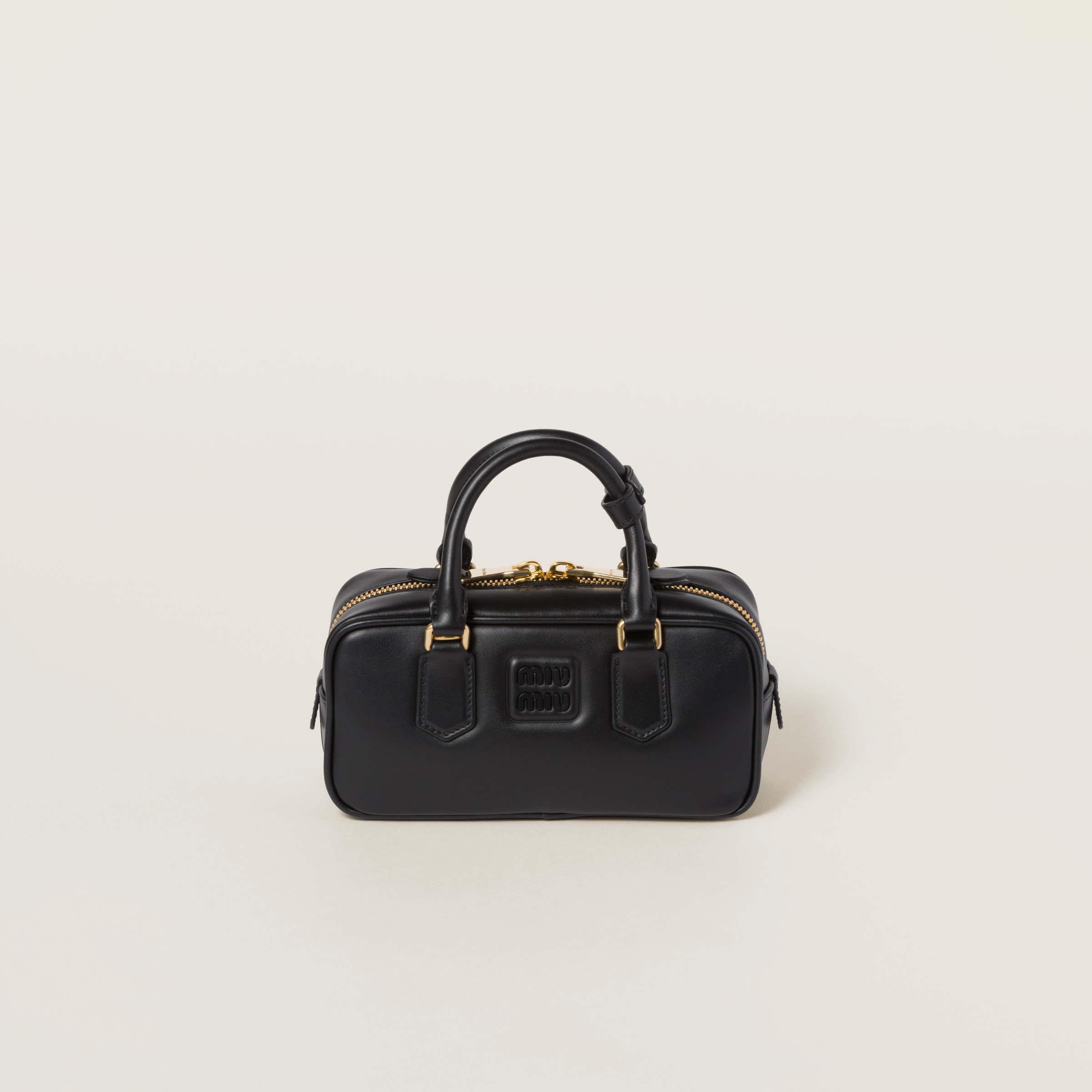 SMOOTH LEATHER HANDBAG, CALFSKIN – BLACK