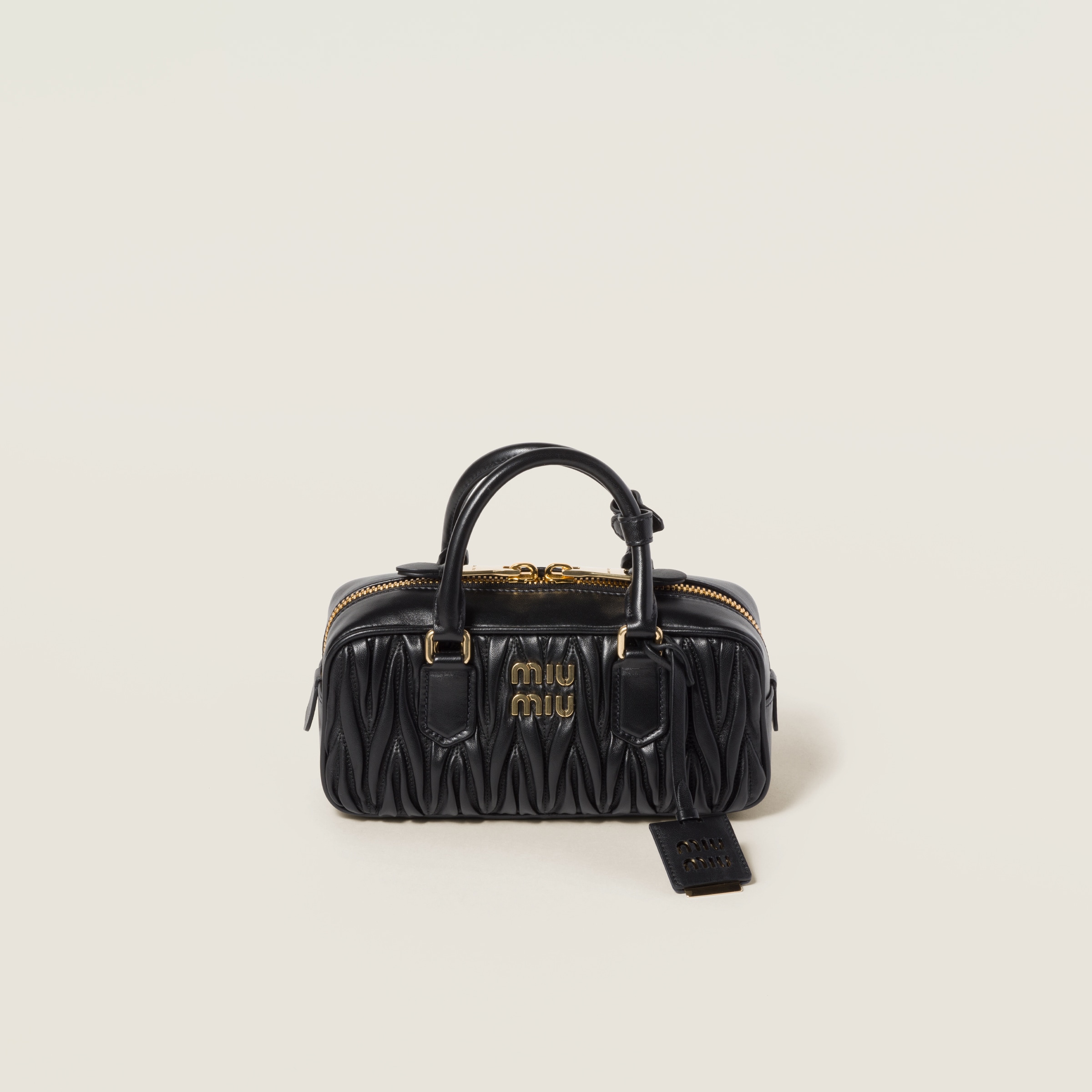 QUILTED LEATHER HANDBAG, CALFSKIN – BLACK