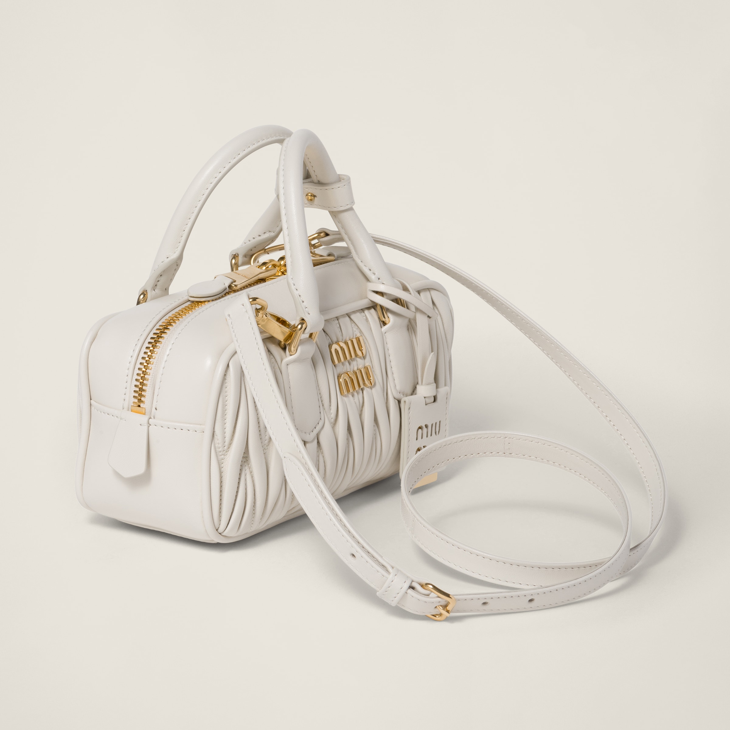 QUILTED LEATHER HANDBAG, CALFSKIN – WHITE
