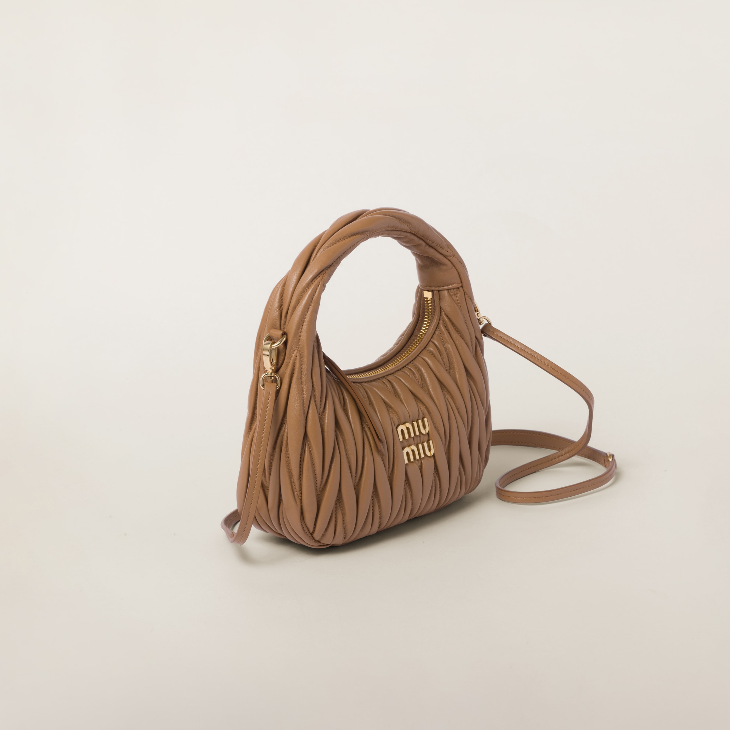 HOBO SHOULDER BAG, LAMBSKIN – CARAMEL